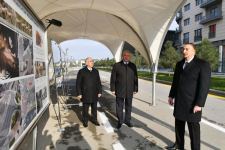 Prezident İlham Əliyev Bakı Ağ Şəhərdə görülən işlərlə tanış olub, Qarabağ Atları Kompleksinin təməlini qoyub (FOTO/VİDEO) (YENİLƏNİB)