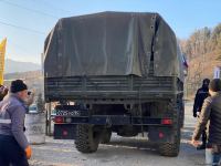 Laçın yolundan sülhməramlılara aid daha 2 təminat avtomobili keçib (FOTO)