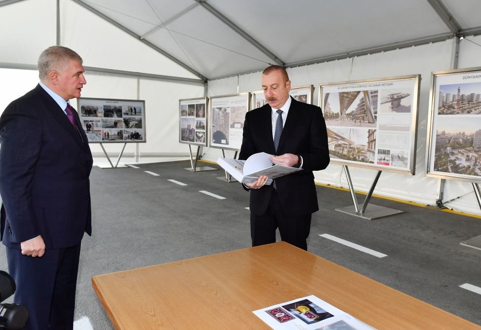 Prezident İlham Əliyev Bakı Ağ Şəhərdə görülən işlərlə tanış olub, Qarabağ Atları Kompleksinin təməlini qoyub (FOTO/VİDEO) (YENİLƏNİB)