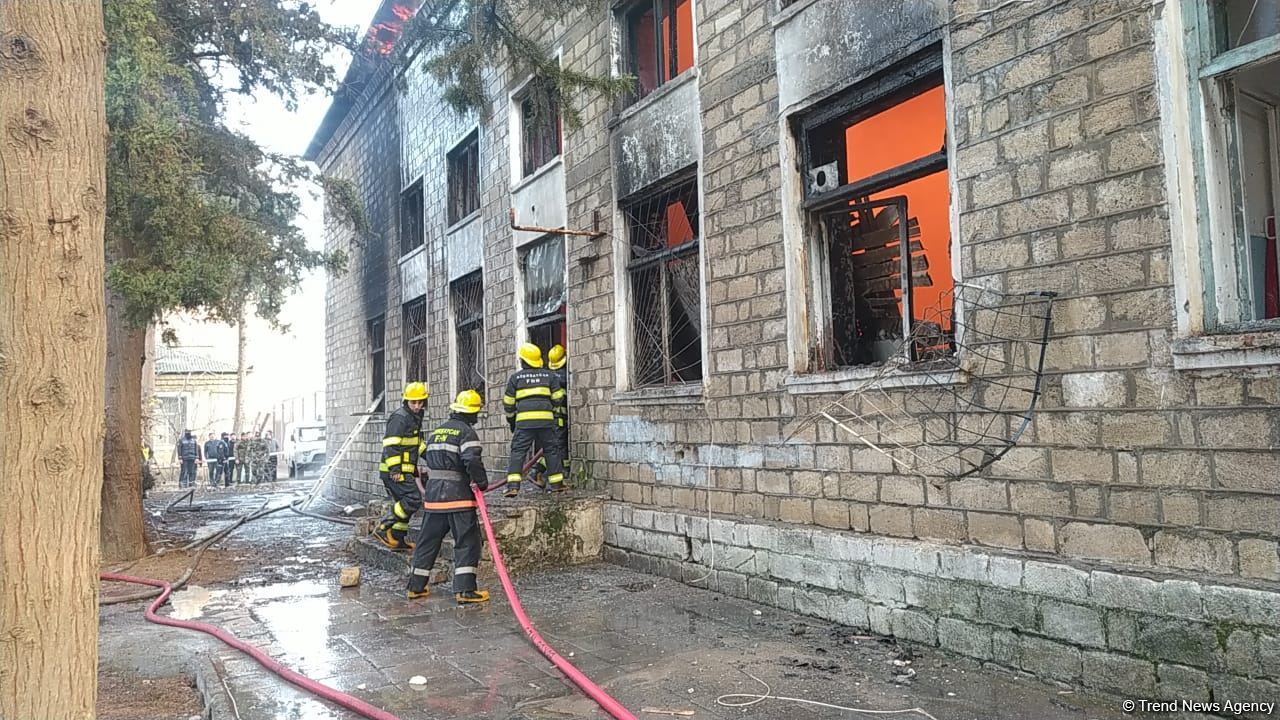 Bərdədə qocalar evində yanğın baş verib (FOTO)