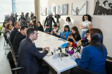DOST İnklüziv İnkişaf və Yaradıcılıq Mərkəzində ilin yekunlarına dair mətbuat konfransı keçirilib (FOTO)