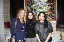 İçərişəhər Qarabağ xalçaları ilə - Yeni il gözəl əhval-ruhiyyə ilə (FOTO)