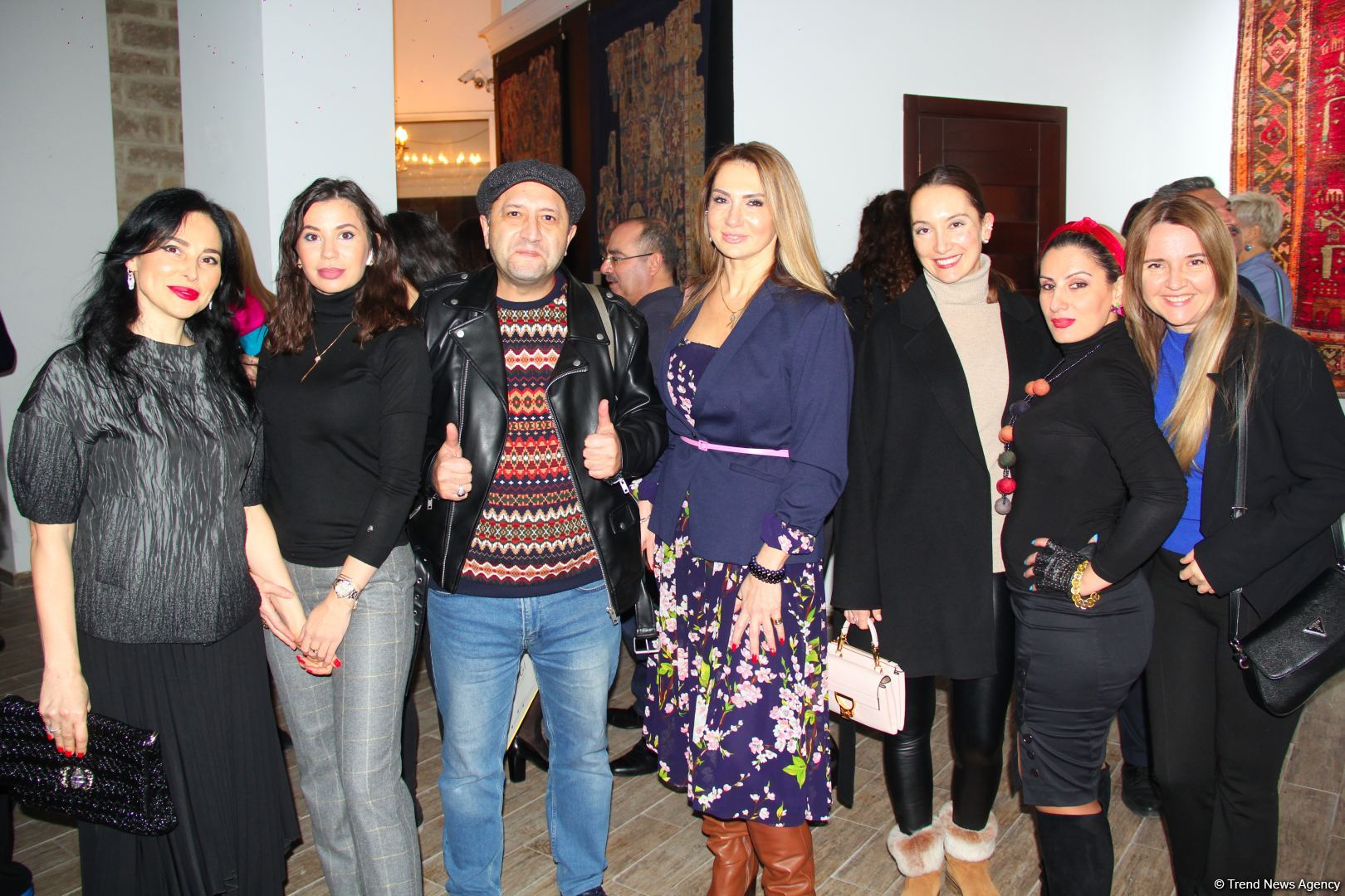 İçərişəhər Qarabağ xalçaları ilə - Yeni il gözəl əhval-ruhiyyə ilə (FOTO)
