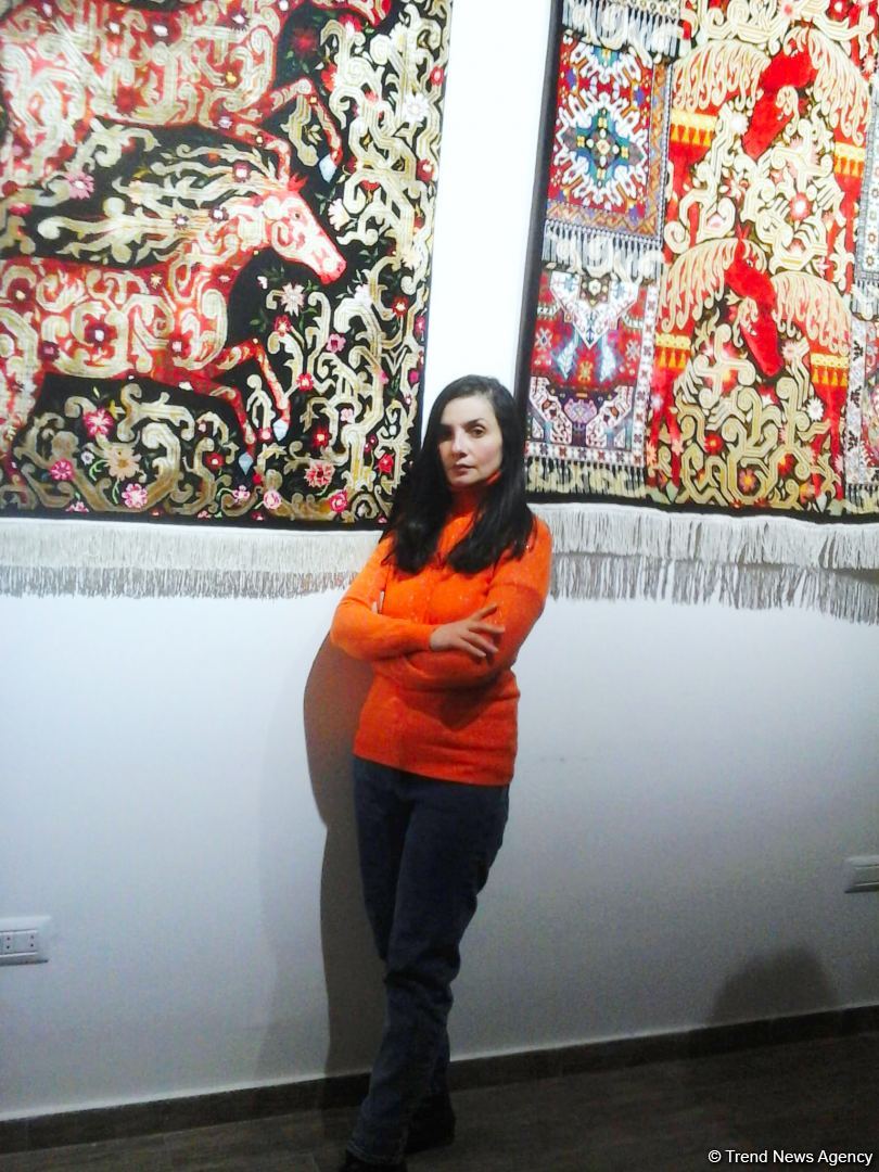 İçərişəhər Qarabağ xalçaları ilə - Yeni il gözəl əhval-ruhiyyə ilə (FOTO)