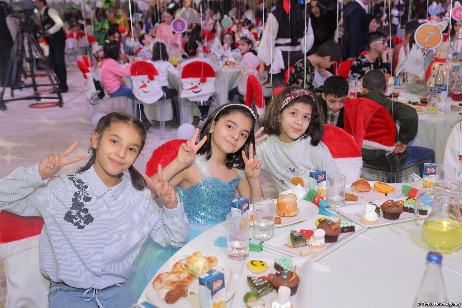 Heydər Əliyev Fondu uşaqlar üçün bayram şənliyi təşkil edib (FOTO)
