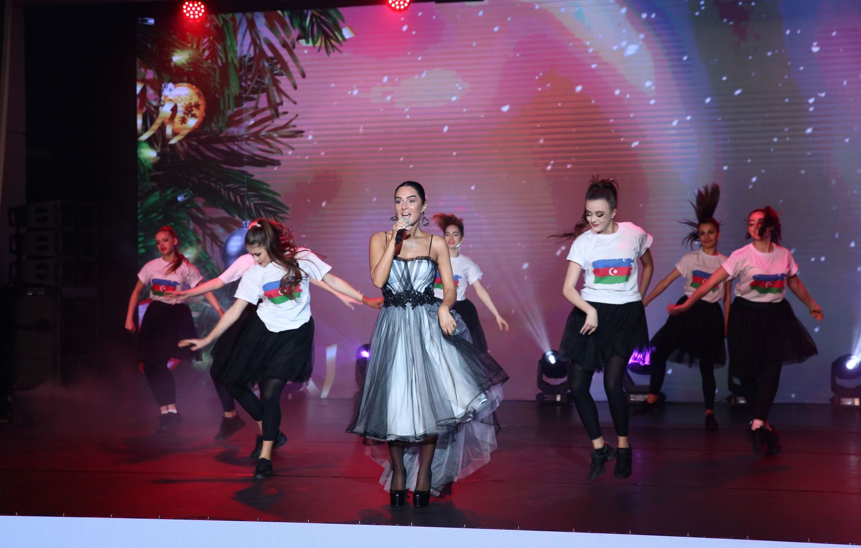Heydər Əliyev Fondu uşaqlar üçün bayram şənliyi təşkil edib (FOTO)