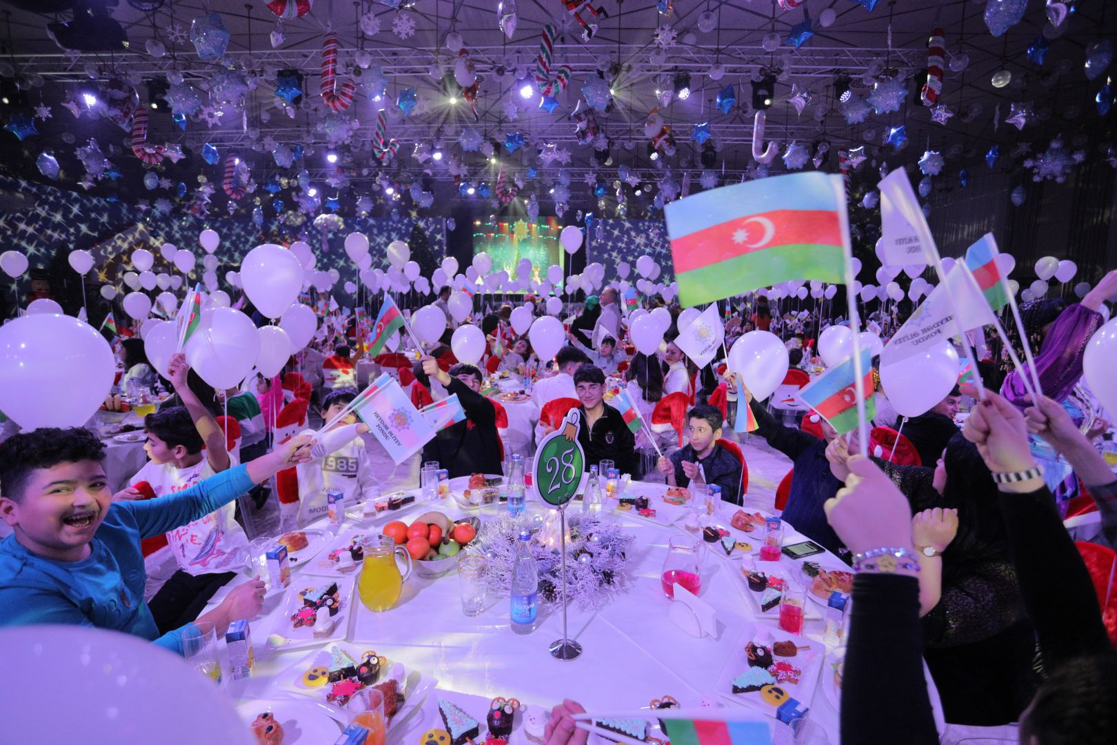 Heydər Əliyev Fondu uşaqlar üçün bayram şənliyi təşkil edib (FOTO)