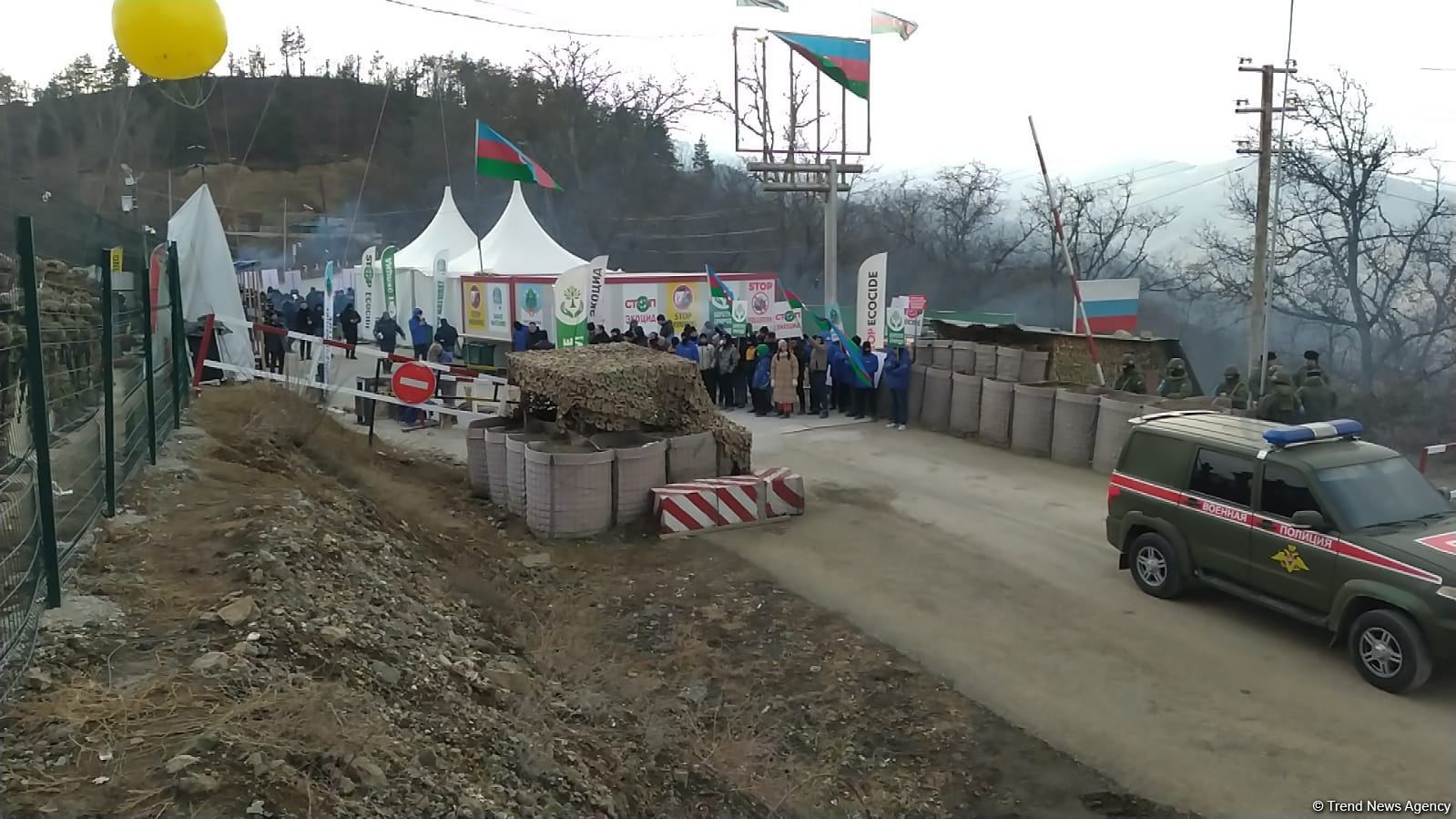 Sülhməramlılara aid daha 2 minik avtomobili Laçın yolundan maneəsiz keçib (FOTO/VİDEO)