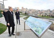 Prezident İlham Əliyev Bakıda Mərkəzi Parkın ikinci hissəsinin açılışında iştirak edib (FOTO/VİDEO) (YENİLƏNİB)
