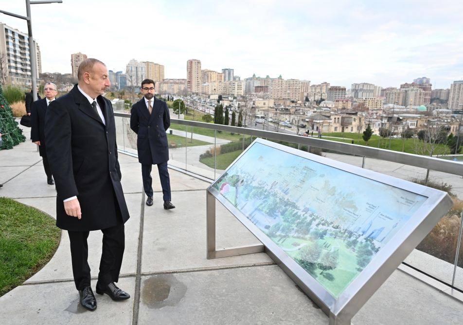 Prezident İlham Əliyev Bakıda Mərkəzi Parkın ikinci hissəsinin açılışında iştirak edib (FOTO/VİDEO) (YENİLƏNİB)