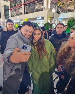 Heydər Əliyev Fondunun vitse-prezidenti Leyla Əliyeva paytaxt sakinləri ilə görüşüb (FOTO)