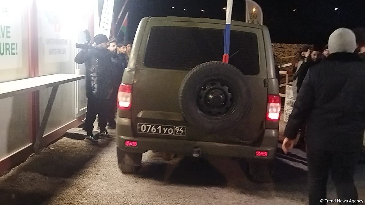 Sülhməramlılara aid daha bir avtomobil Laçın yolundan maneəsiz keçib (FOTO)