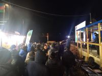 Aksiya iştirakçıları Prezident İlham Əliyevin xalqa müraciətini izləyiblər (FOTO)