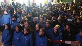 Aksiya iştirakçıları Prezident İlham Əliyevin xalqa müraciətini izləyiblər (FOTO)