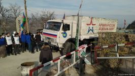 Sülhməramlıların daha 8  avtomobili Laçın yolundan maneəsiz keçib (FOTO)
