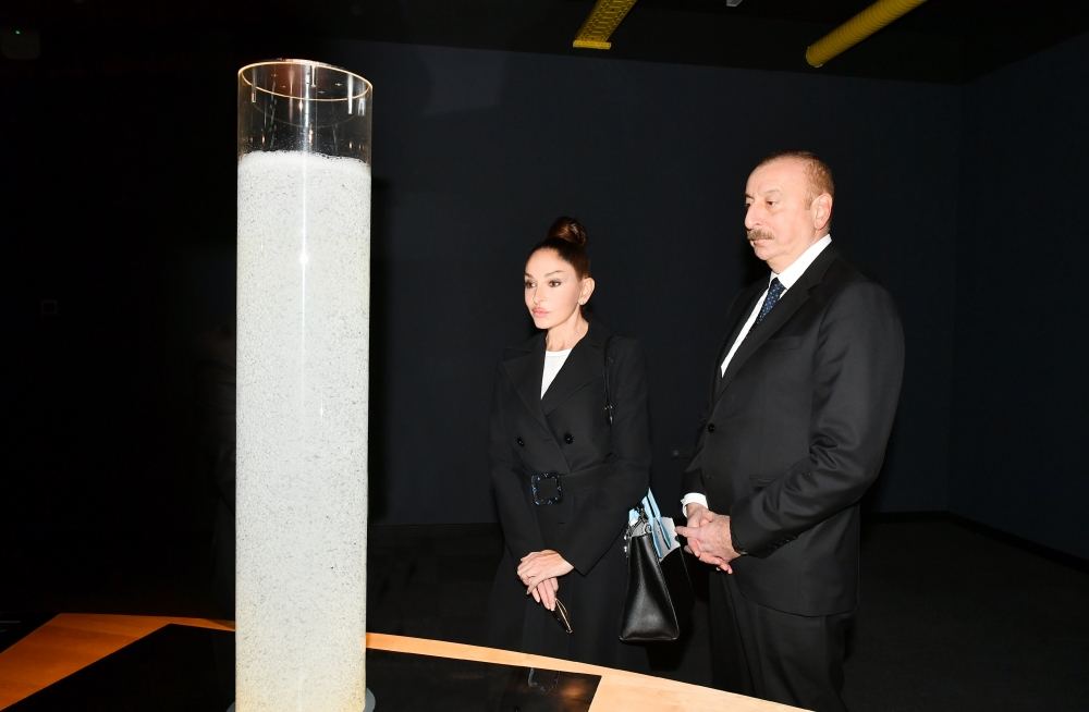 Prezident İlham Əliyev və Birinci xanım Mehriban Əliyeva Bakıda “STEAM İnnovasiya Mərkəzi”nin açılışında iştirak ediblər (FOTO/VİDEO)