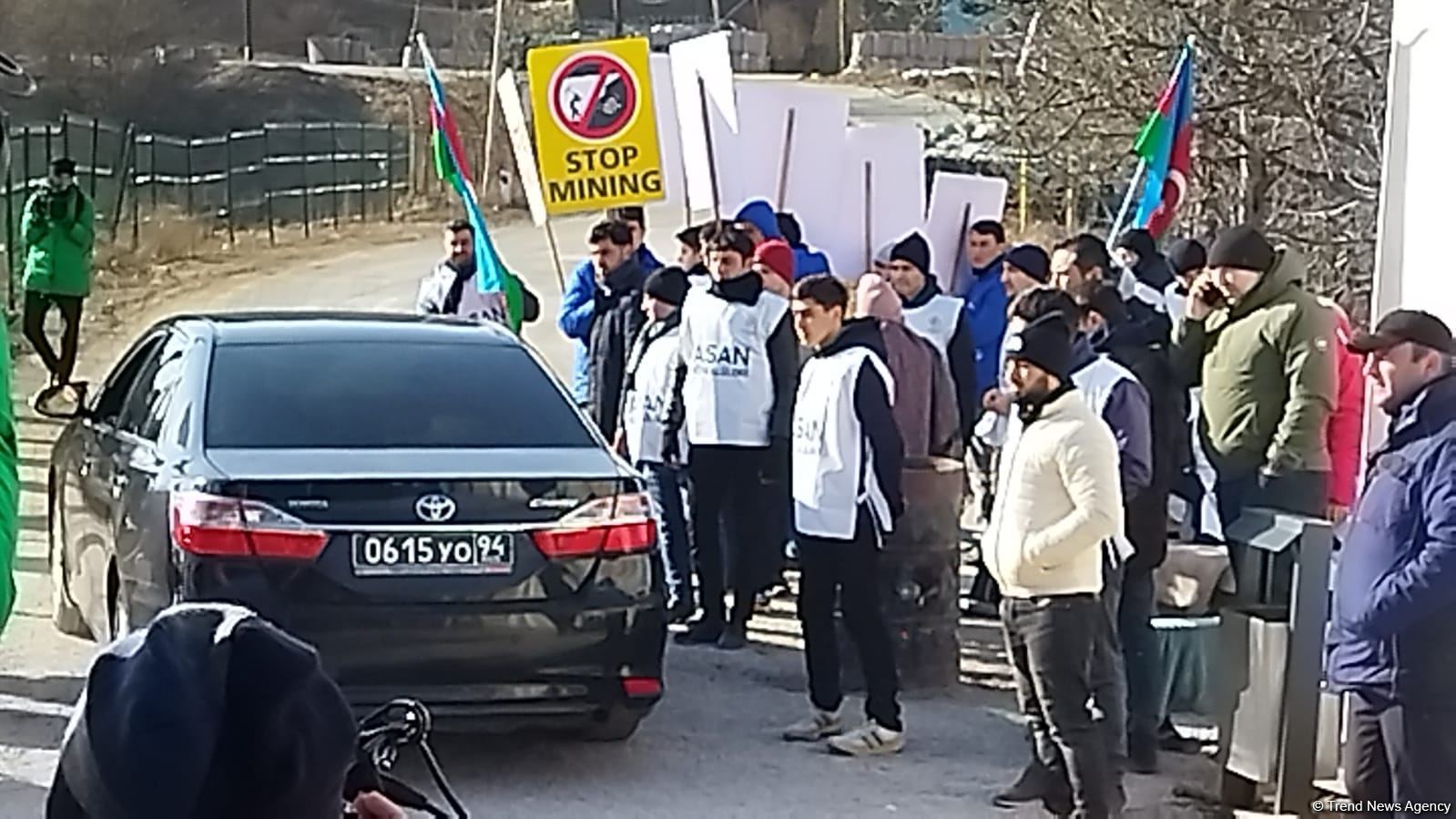 Bu gün artıq 20 maşın Laçın yolundan maneəsiz keçib (FOTO)