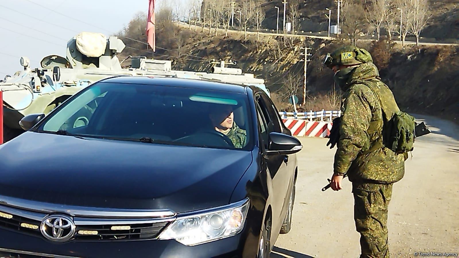 Bu gün artıq 20 maşın Laçın yolundan maneəsiz keçib (FOTO)