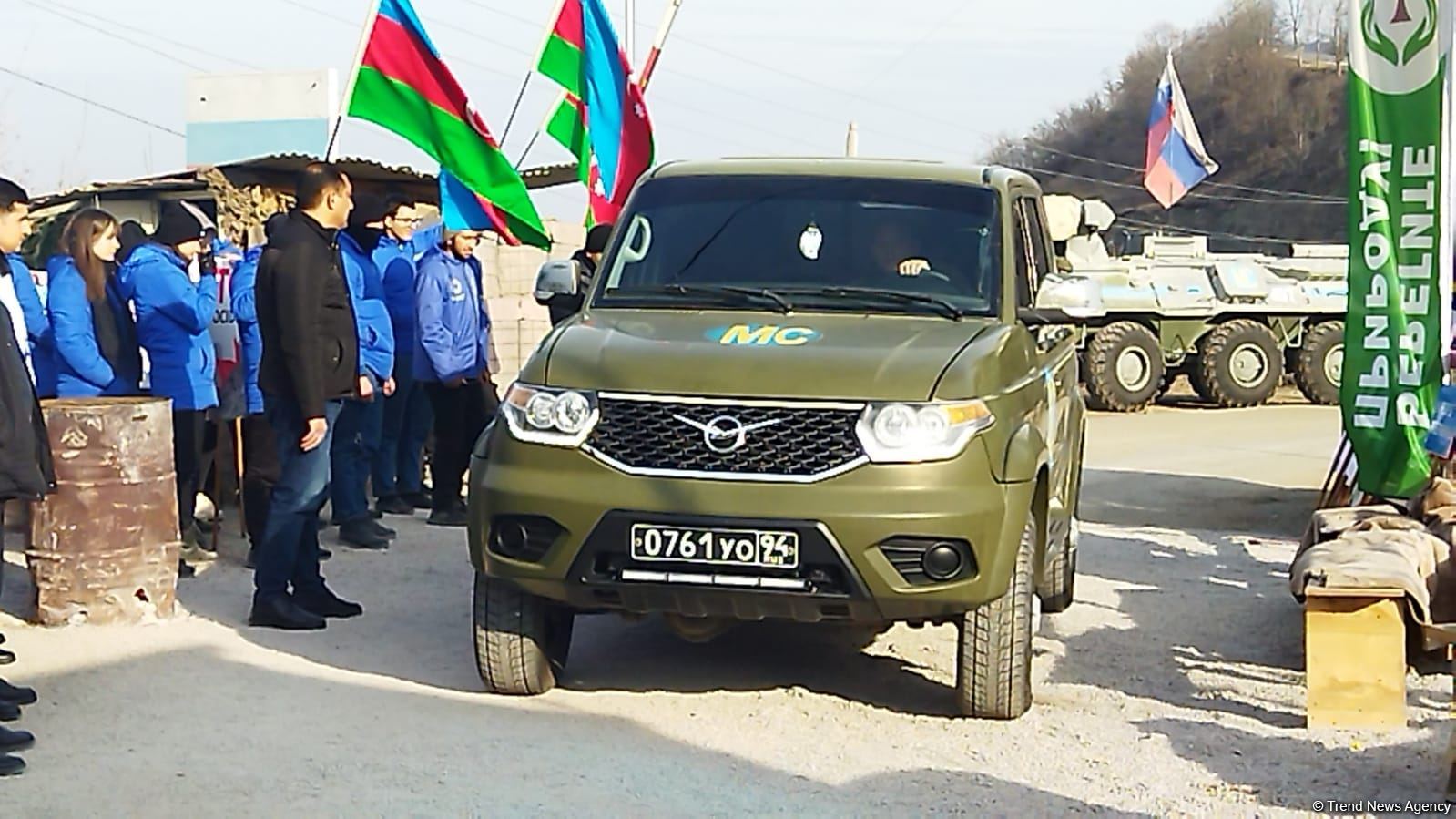 Bu gün artıq 20 maşın Laçın yolundan maneəsiz keçib (FOTO)
