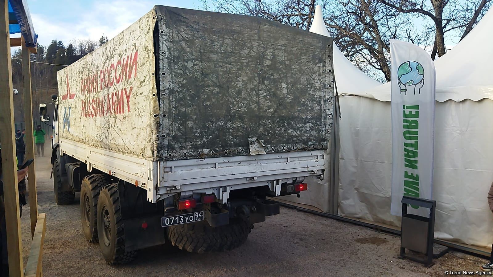 Sülhməramlılara aid 4 avtomobil Laçın yolundan maneəsiz keçib (FOTO)