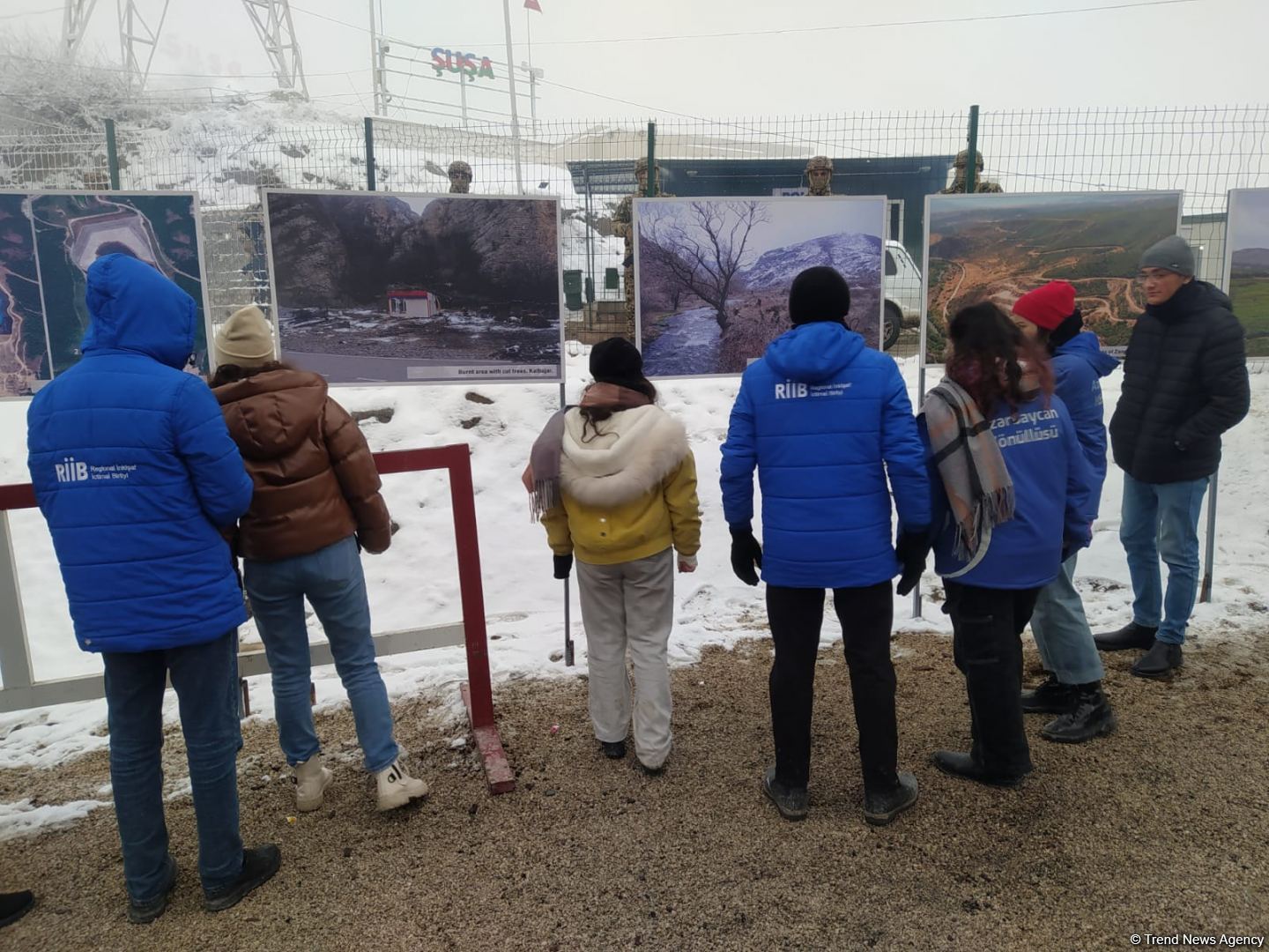Ekokönüllülərin aksiya keçirdiyi ərazidə fotosərgi təşkil olunub (FOTO)