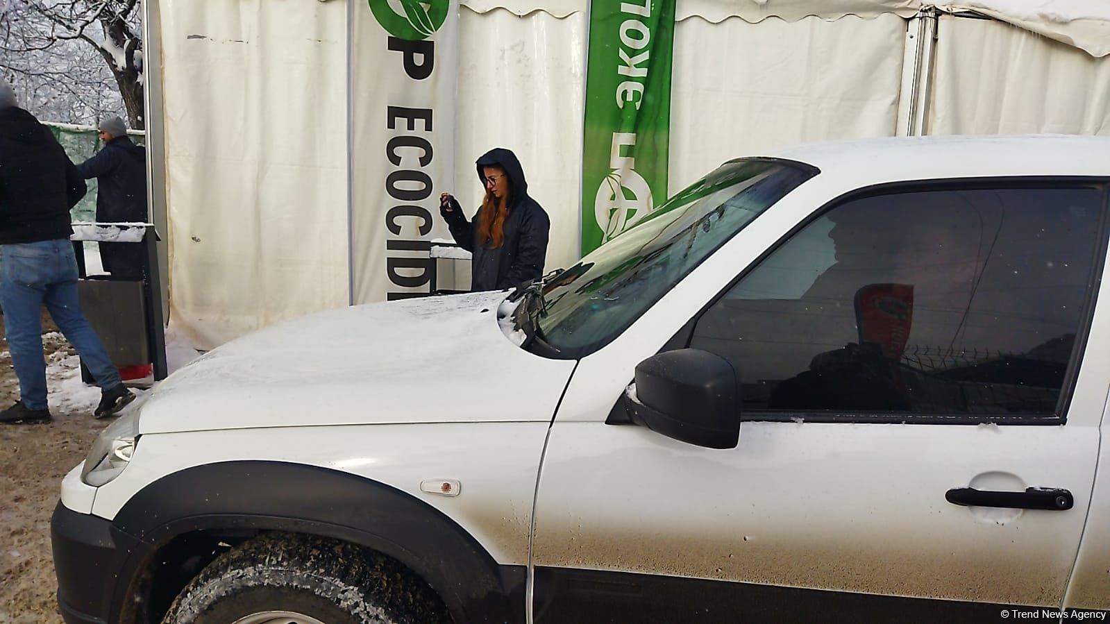 Sülhməramlılara aid 2 avtomobil Laçın yolundan maneəsiz keçib (FOTO)