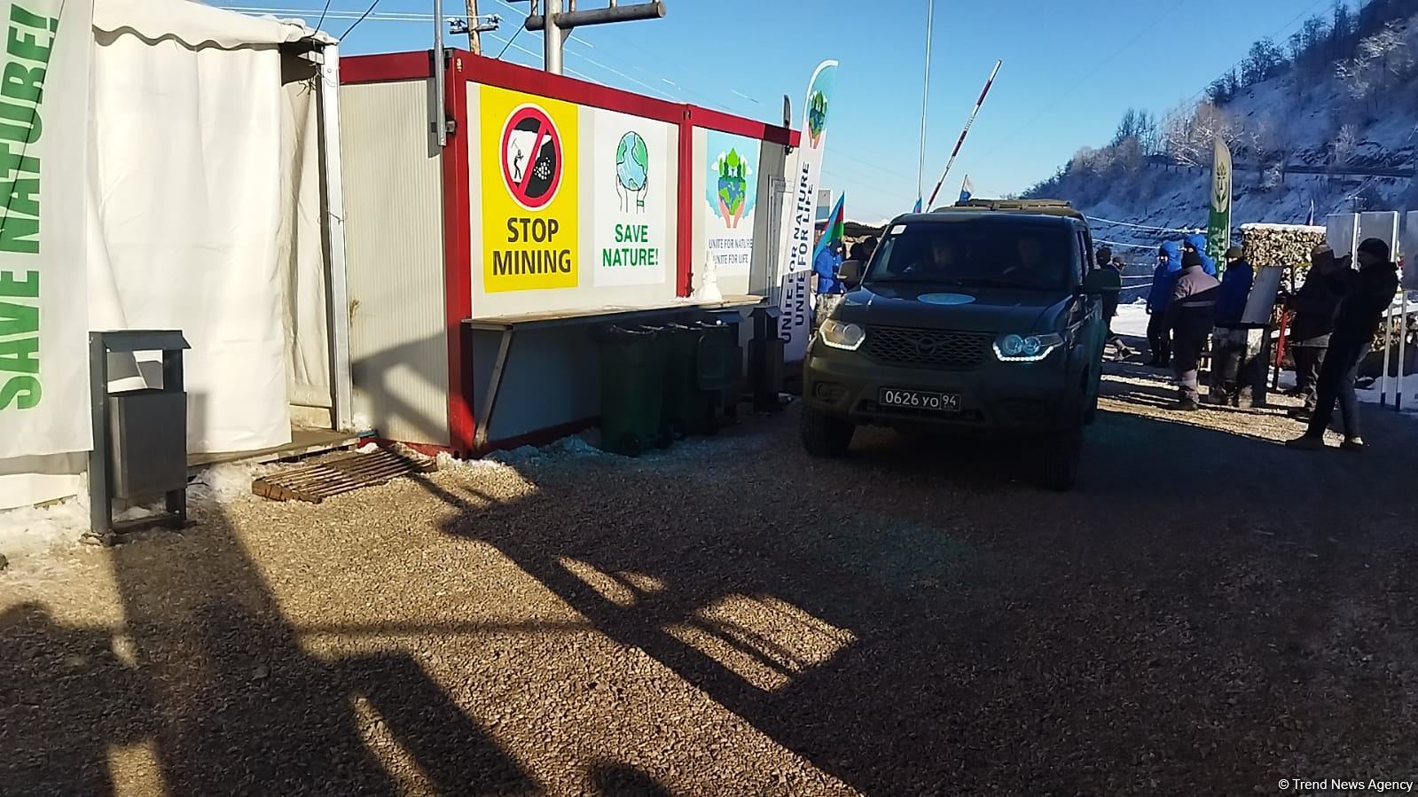 Sülhməramlılara aid daha iki minik maşını Laçın yolundan keçib (FOTO)