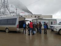 Xarici media əməkdaşları Laçın yolundakı aksiyanı işqılandırırlar (FOTO)