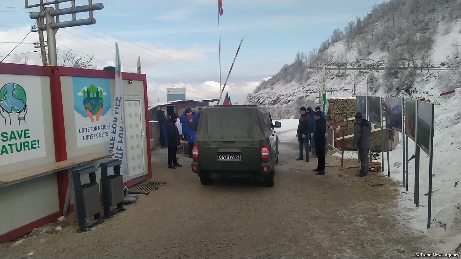 Sülhməramlılara aid 2 minik maşını Laçın yolundan maneəsiz keçib (FOTO)