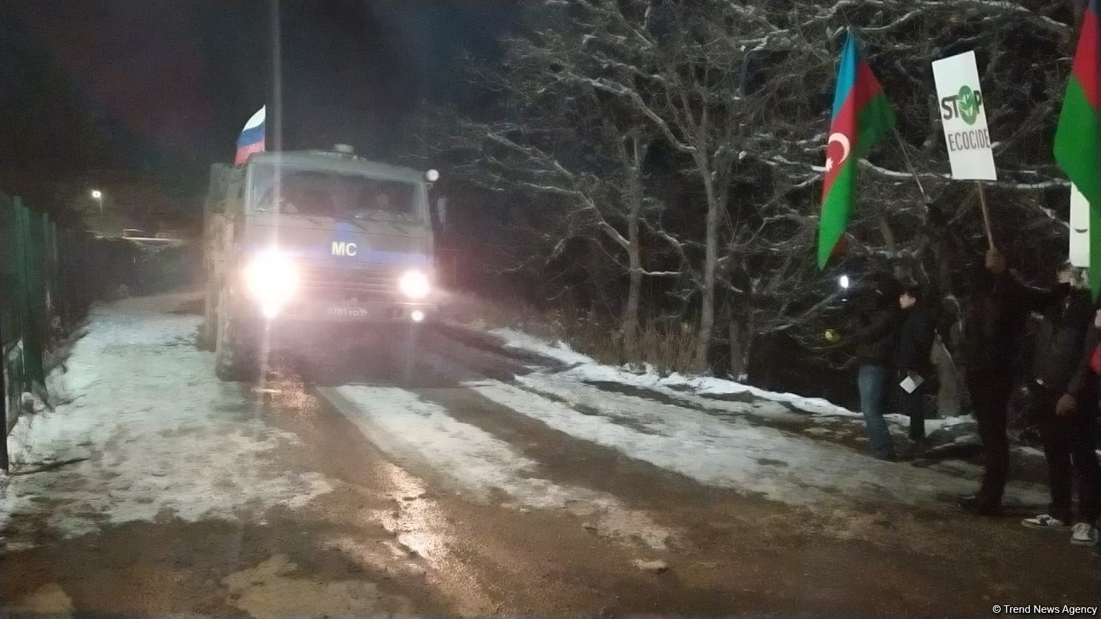 Sülhməramlılara aid daha 4 yük avtomobili Laçın yolundan maneəsiz keçib (FOTO/VİDEO)