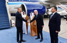 Prezident İlham Əliyev Birləşmiş Ərəb Əmirliklərinə işgüzar səfərə gəlib (FOTO/VİDEO)