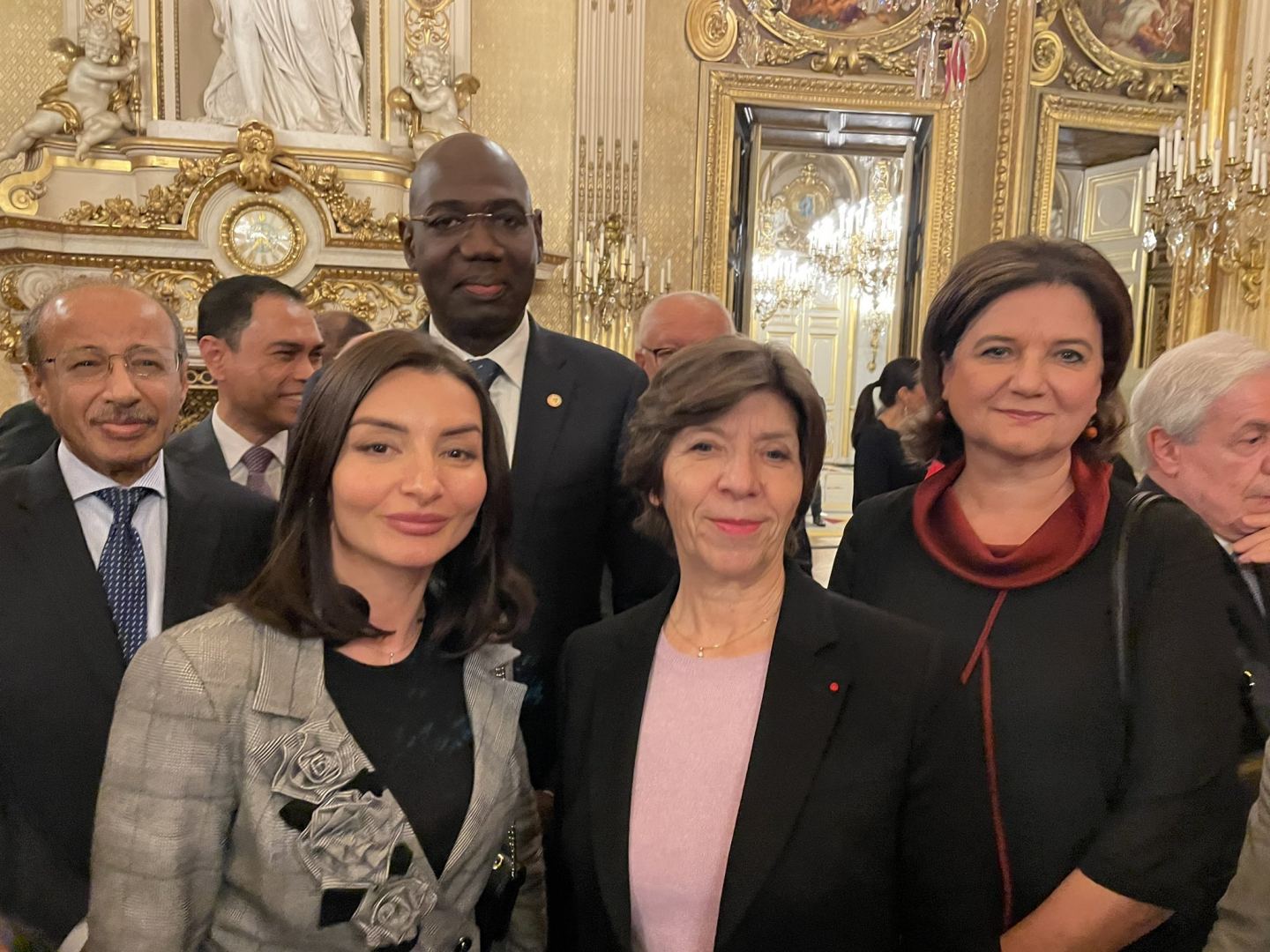 Leyla Abdullayeva Fransanın xarici işlər naziri ilə görüşüb