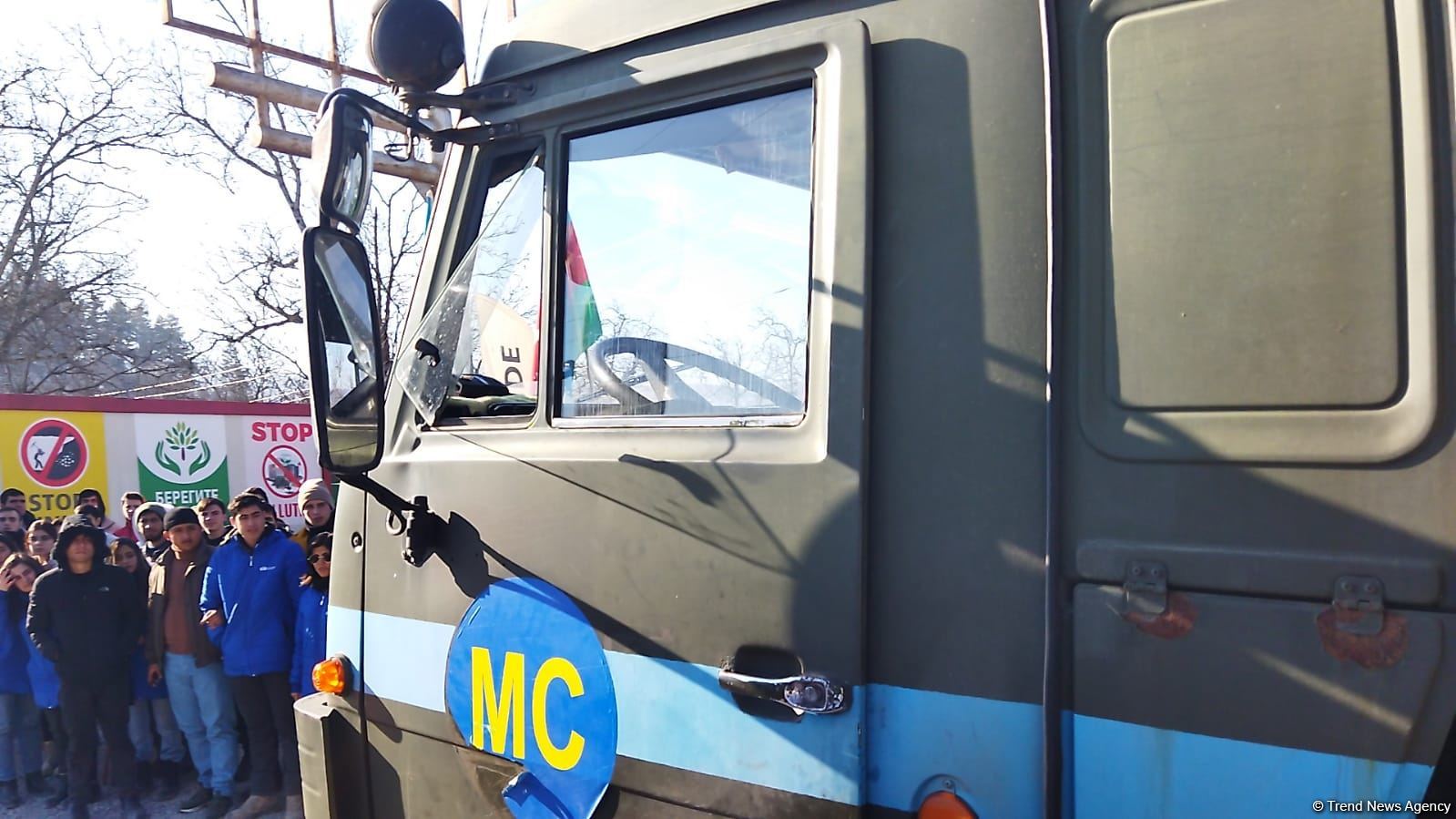 Sülhməramlılara məxsus daha beş avtomobil Laçın yolundan keçib (FOTO)
