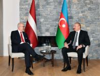 Prezident İlham Əliyevin Davosda Latviya Prezidenti ilə görüşü olub (FOTO/VİDEO) (YENİLƏNİB)