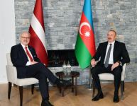 Prezident İlham Əliyevin Davosda Latviya Prezidenti ilə görüşü olub (FOTO/VİDEO) (YENİLƏNİB)