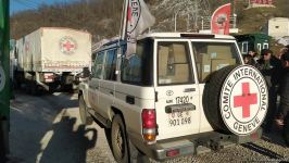 BQXK-ya məxsus avtomobillər Laçın yolundan keçib (FOTO)