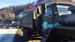 Sülhməramlılara aid avtomobillər növbəti dəfə Laçın yolundan maneəsiz şəkildə keçib (FOTO)