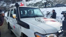 BQXK-ya məxsus avtomobillər Laçın yolundan keçib (FOTO)