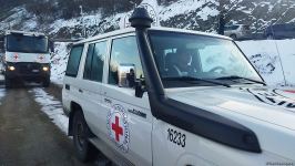 BQXK-ya məxsus avtomobillər Laçın yolundan keçib (FOTO)