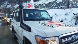 BQXK-ya məxsus avtomobillər Laçın yolundan keçib (FOTO)