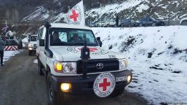 BQXK-ya məxsus avtomobillər Laçın yolundan keçib (FOTO)