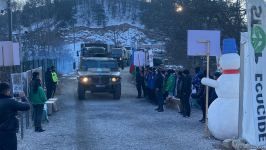 Rusiya sülhməramlılarına məxsus daha 17 avtomobil Laçın yolundan keçib (FOTO)
