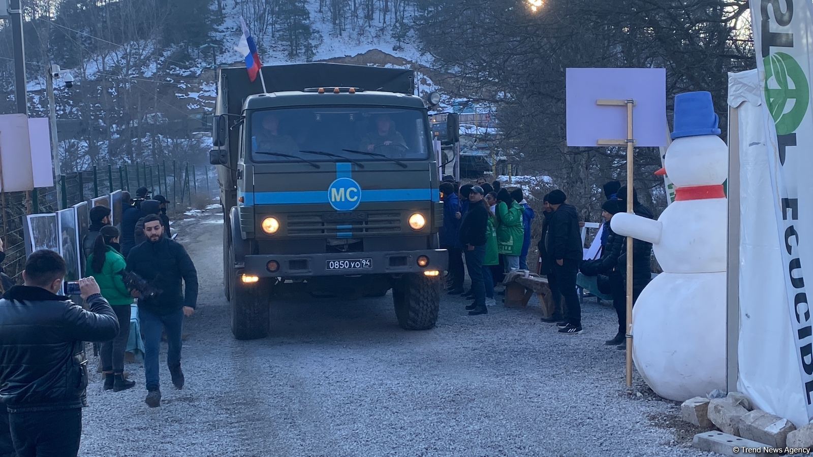 Rusiya sülhməramlılarına məxsus daha 17 avtomobil Laçın yolundan keçib (FOTO)