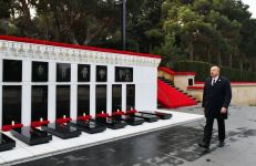 Prezident İlham Əliyev 20 Yanvar faciəsinin 33-cü ildönümü ilə əlaqədar Şəhidlər xiyabanını ziyarət edib (FOTO/VİDEO) (YENİLƏNİB)