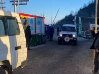 BQXK-ya məxsus avtomobillər Laçın yolundan keçib (FOTO)