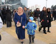 Azərbaycan xalqı, dövlət və hökumət rəsmiləri 20 Yanvar faciəsi qurbanlarının əziz xatirəsini yad edir (FOTO)