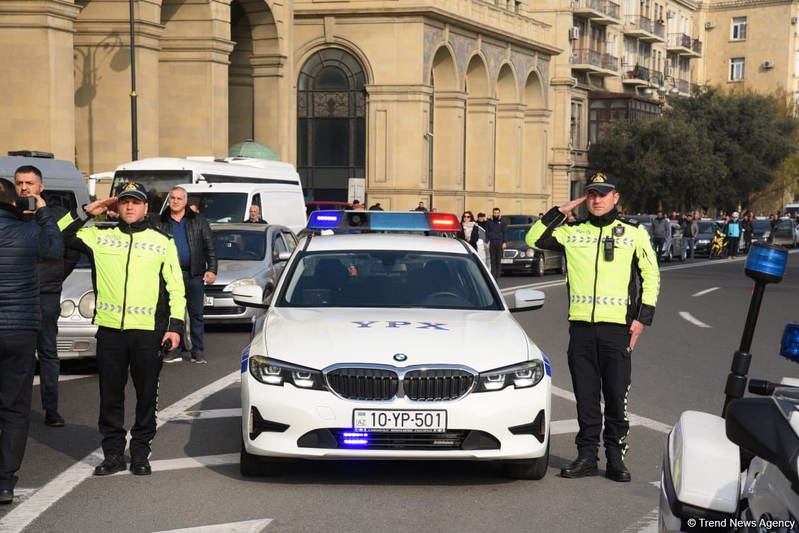 Şəhidlərin xatirəsi bir dəqiqəlik sükutla yad edildi (FOTO/VİDEO)