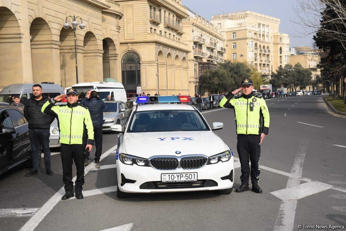 Şəhidlərin xatirəsi bir dəqiqəlik sükutla yad edildi (FOTO/VİDEO)
