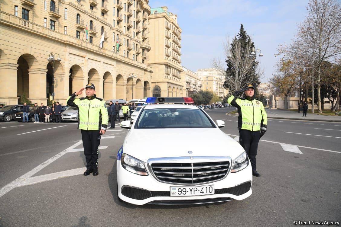 Şəhidlərin xatirəsi bir dəqiqəlik sükutla yad edildi (FOTO/VİDEO)