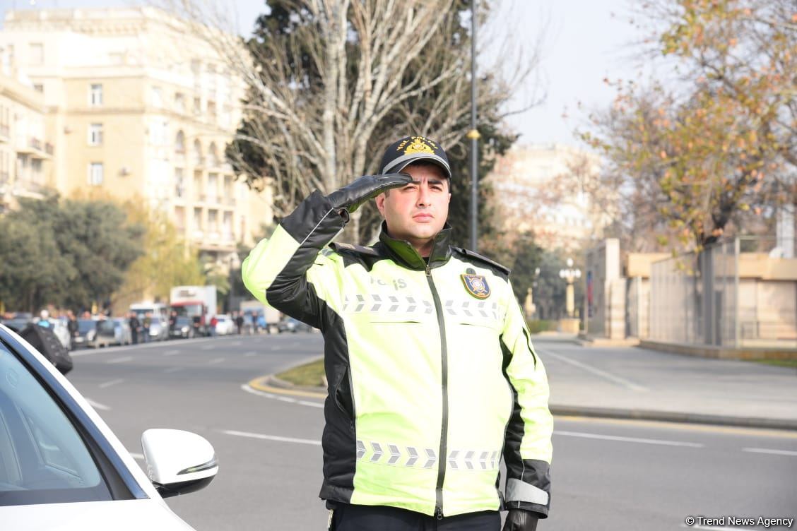 Şəhidlərin xatirəsi bir dəqiqəlik sükutla yad edildi (FOTO/VİDEO)